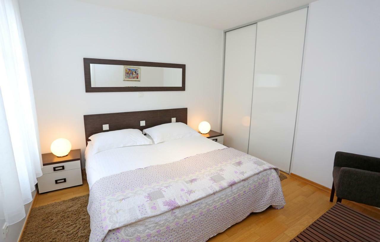 Luxury Apts Leone Split Centre Exterior photo
