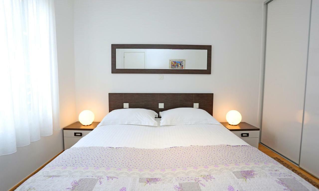Luxury Apts Leone Split Centre Exterior photo